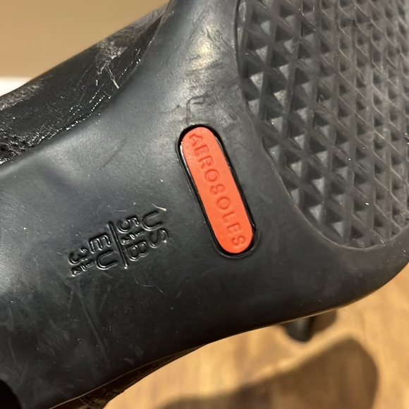 Aerolsoles low cut black zippered heeled ankle booties - Picture 4 of 13